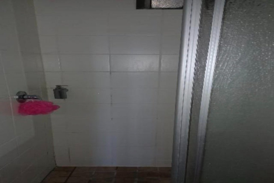 1 Bedroom Property for Sale in Zonnebloem Western Cape